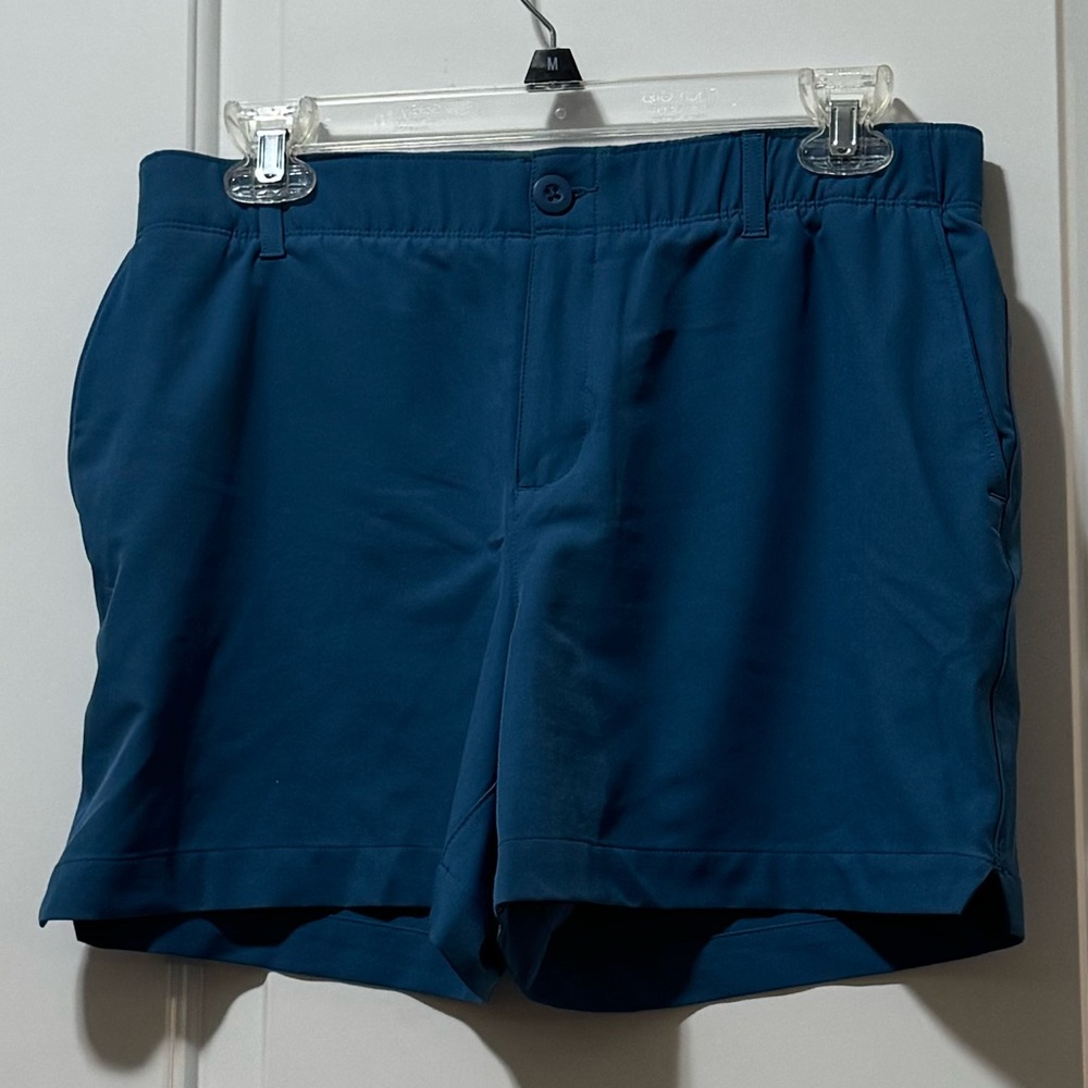 UNDER ARMOUR Teal Blue Women's Golf Shorts